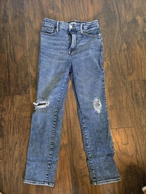 Good American Ripped Skinny Jeans in Blue Wash